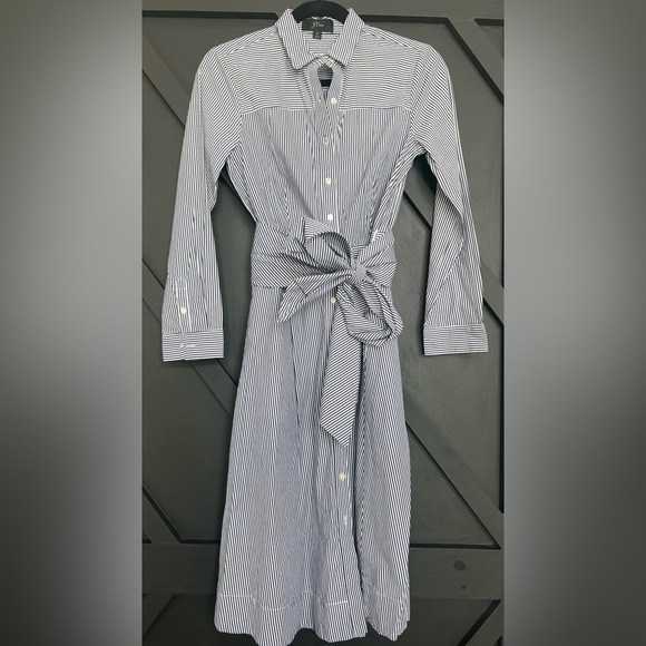 J. Crew Tie-Waist Shirt-Dress with Navy/White Stripes in cotton poplin, Size 2 - Picture 3 of 6